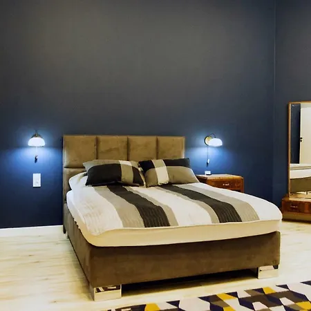 Art Deco/vintage Breslavia